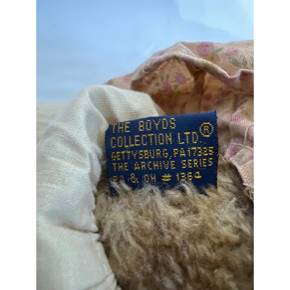 Boyds Bears Brown Bear Collection 1990-1995 8" Dress Heart Plush Poseable - Picture 5 of 7